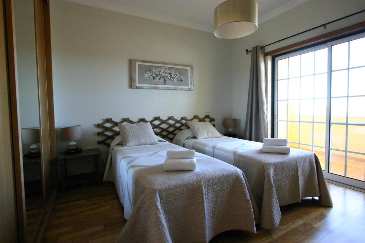 Villa Vista Mar Piscina Suites Fuzeta Ngoại thất bức ảnh